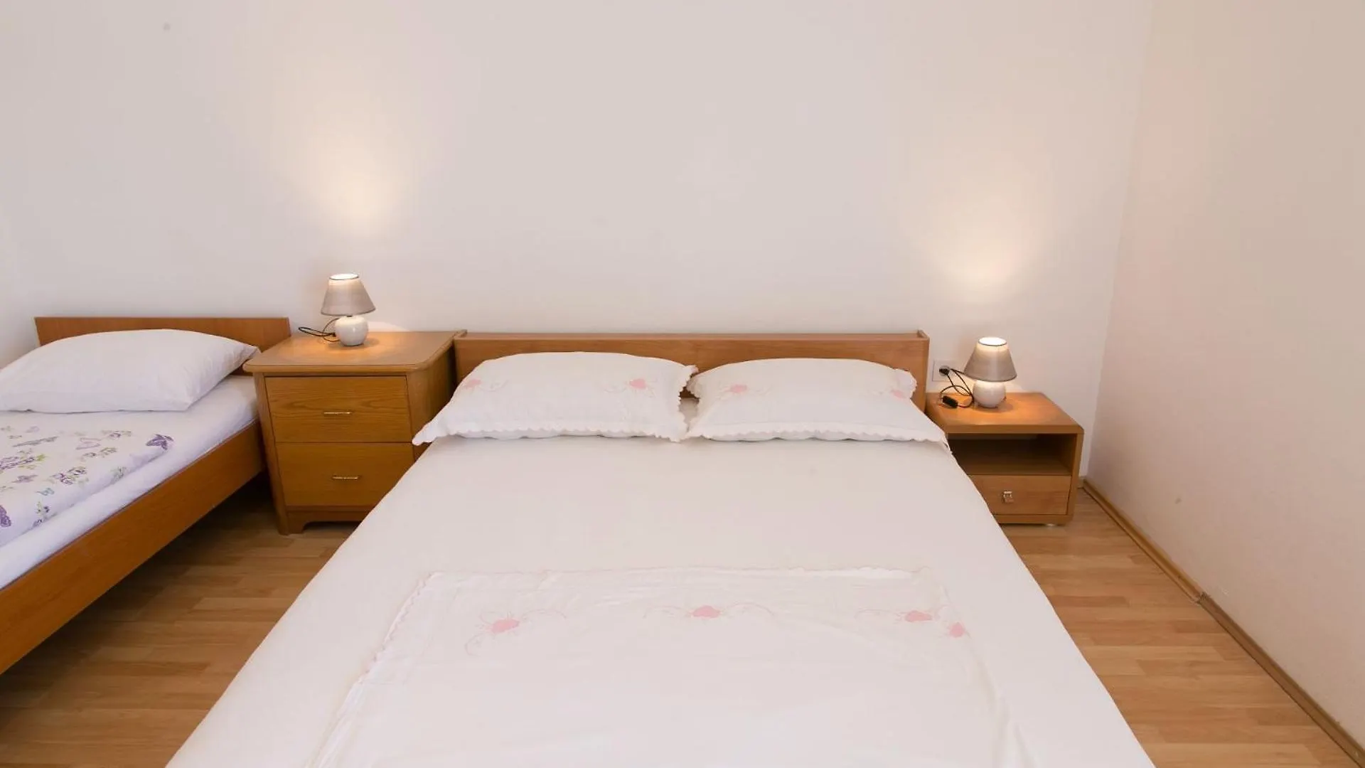 Apartments Ivica - 150M From Sea Trogir