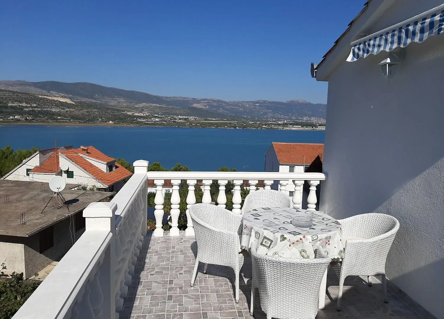 Apartments Ivica - 150M From Sea contacts