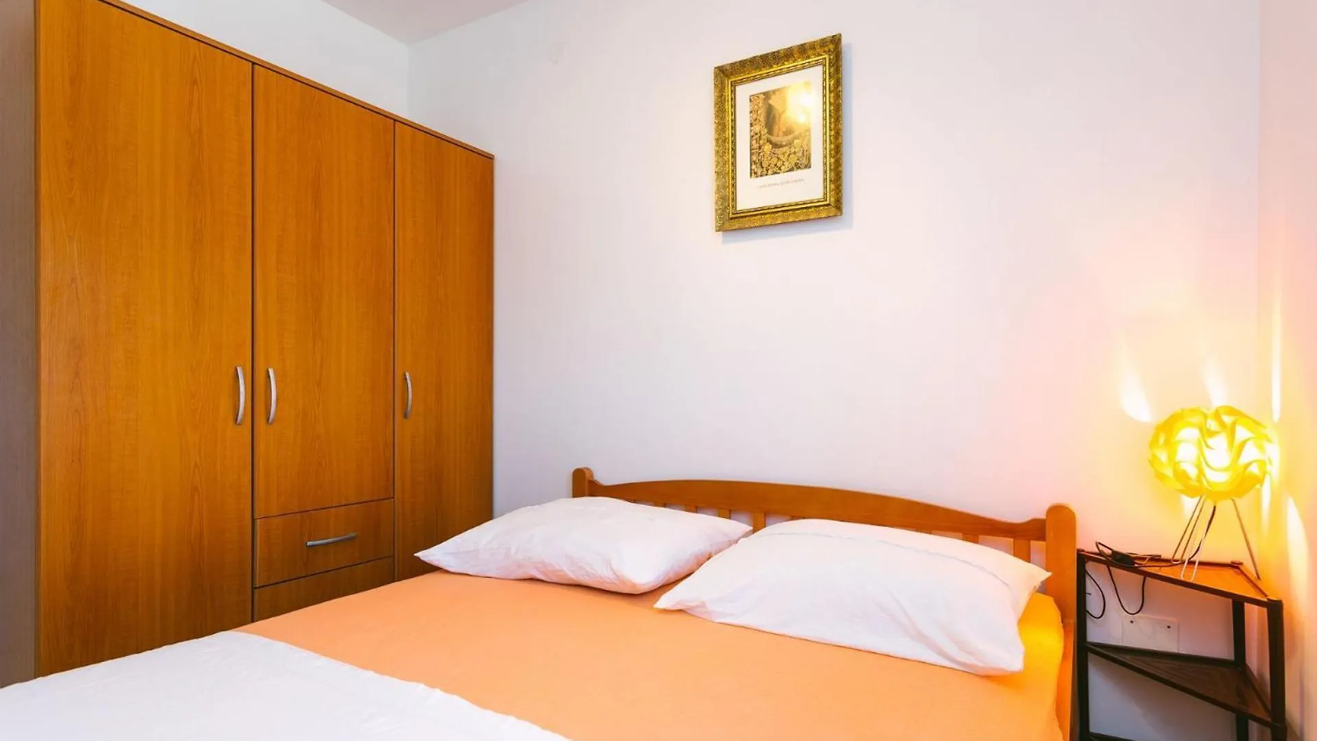 Apartments Ivica - 150M From Sea Trogir